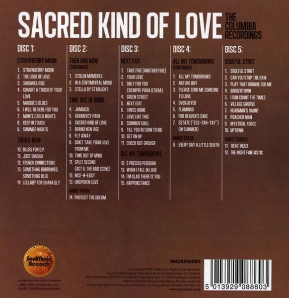 CD-Cover mit mehreren Songtiteln und Tracklisten. Das Cover ist überwiegend braun mit Text.