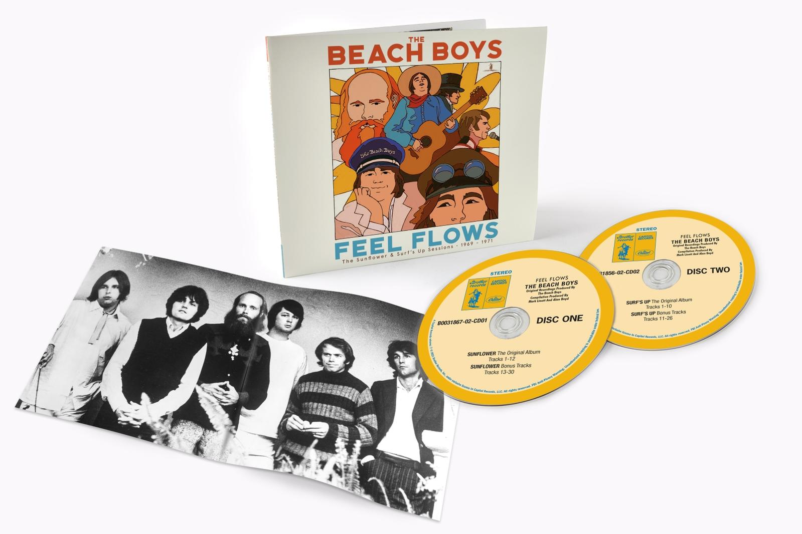 Das Album 'Feel Flows' der Beach Boys ist geöffnet, mit zwei CDs und einem Foto.