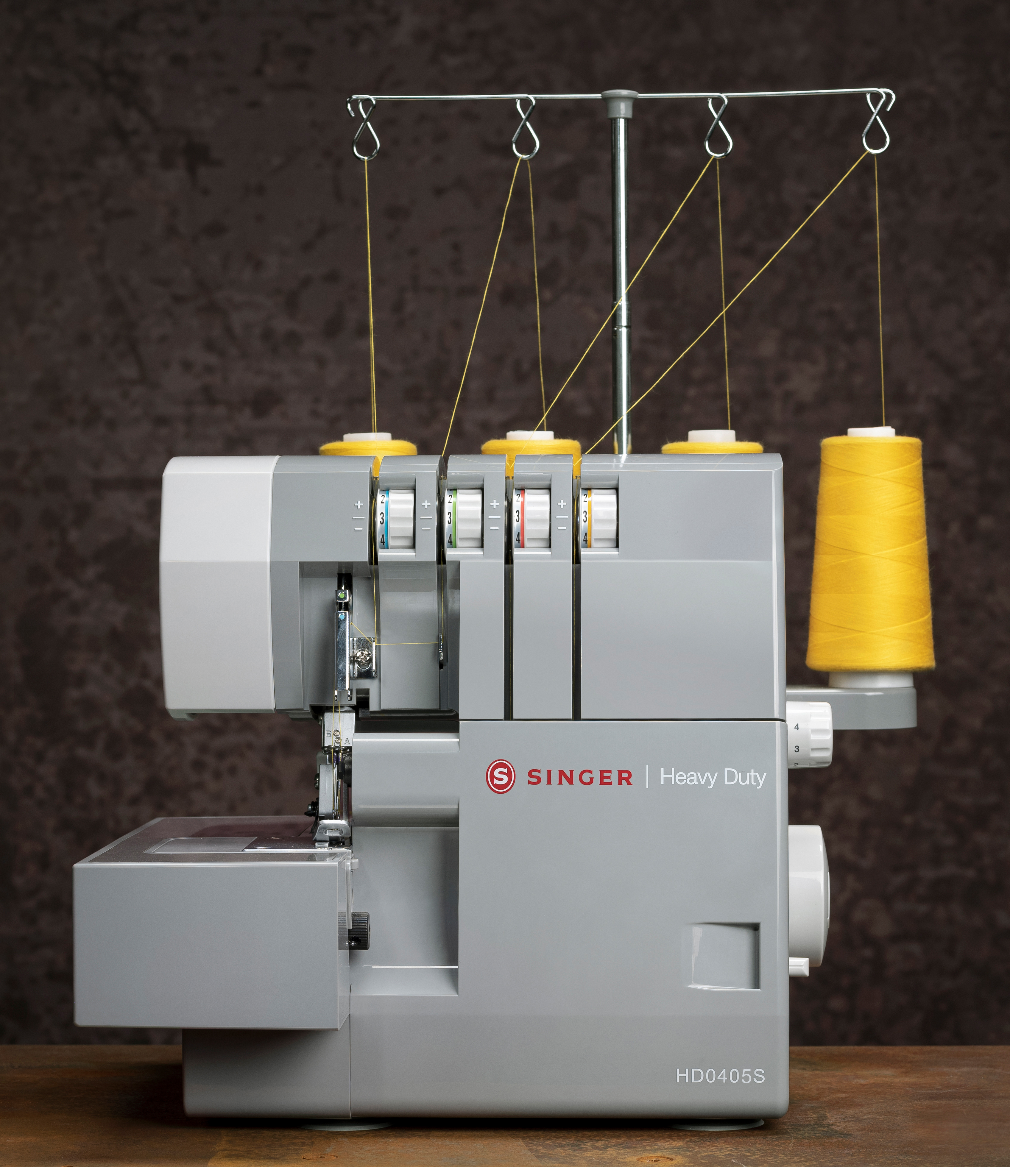 SINGER Overlock HD050S Nähmaschine (110 Watt, Freiarmnähen, Grau)