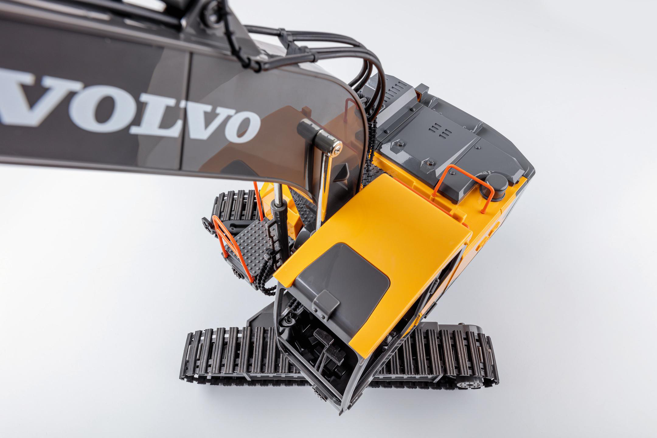CARSON 1:16 Raupenbagger Volvo 2.4G 100% RTR ferngesteuertes Baufahrzeug, Gelb