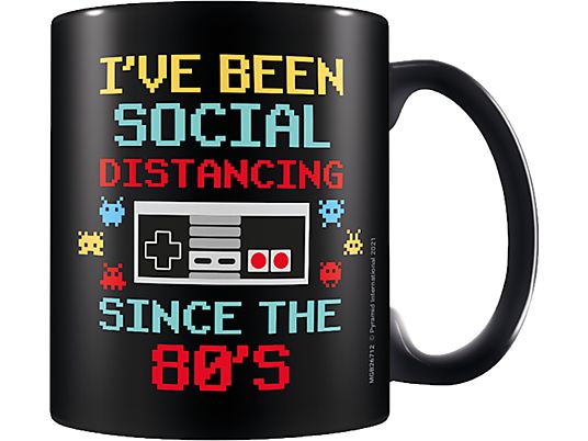 PYRAMID Social Distancing Since the 80’s - Tasse (Schwarz)