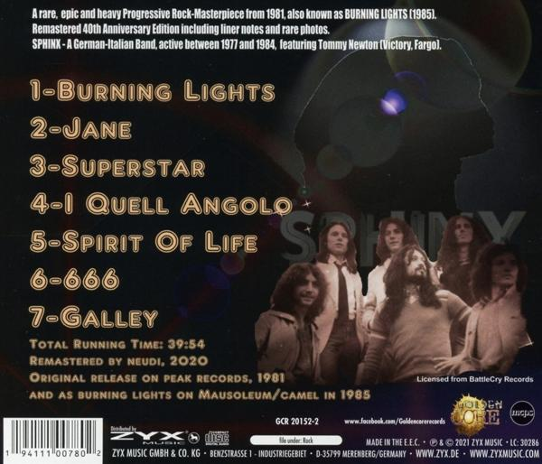 Albumcover mit Bandmitgliedern, Trackliste und Text 'Burning Lights'. Dunkler Hintergrund.