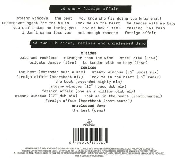 Album borító CD One és CD Two számlistával, fehér háttérrel.