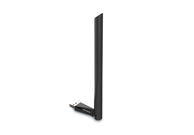 Uzun, siyah antenli, siyah USB Wi-Fi adaptörü.