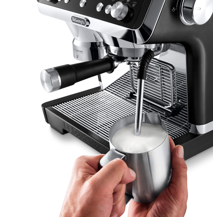 DE LONGHI EC9355.BM La Specialista Prestigio Siebträgermaschine (Schwarz, Kegelmahlwerk, 1450 Watt, 19 bar)