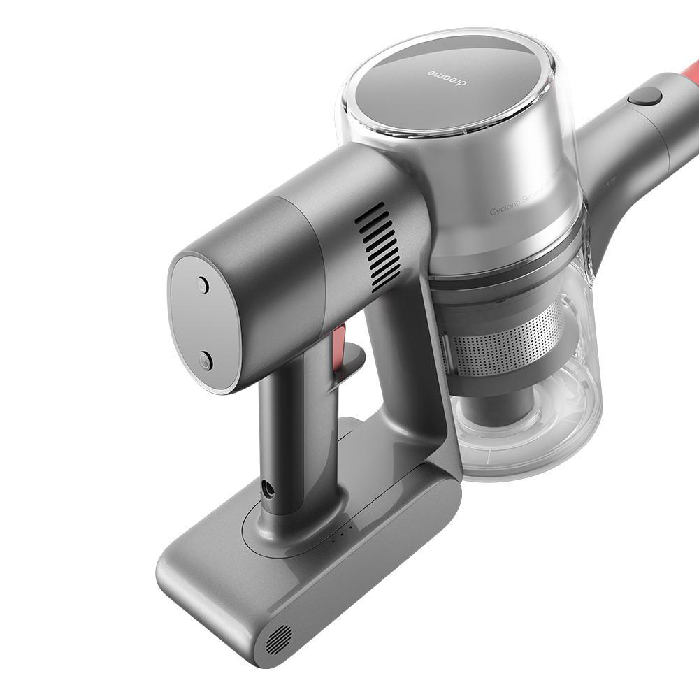 Ein silberner und grauer Handstaubsauger mit transparentem Staubbehälter und rotem Akzent.