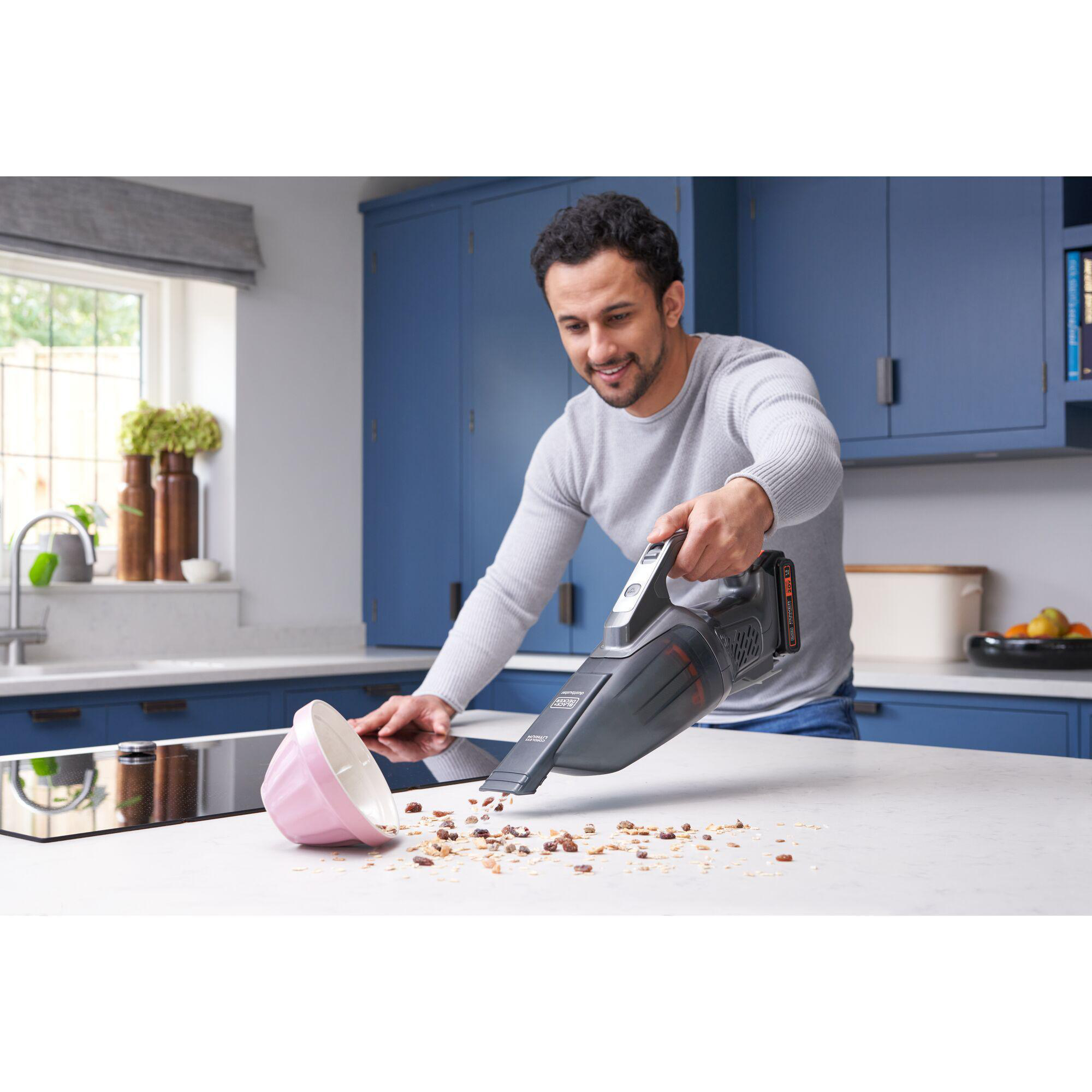 Ladegerät Dustbuster Connect Akku BLACK+DECKER und 27 mit Akkubetrieb, Watt Handstaubsauger, Power BCHV001C1