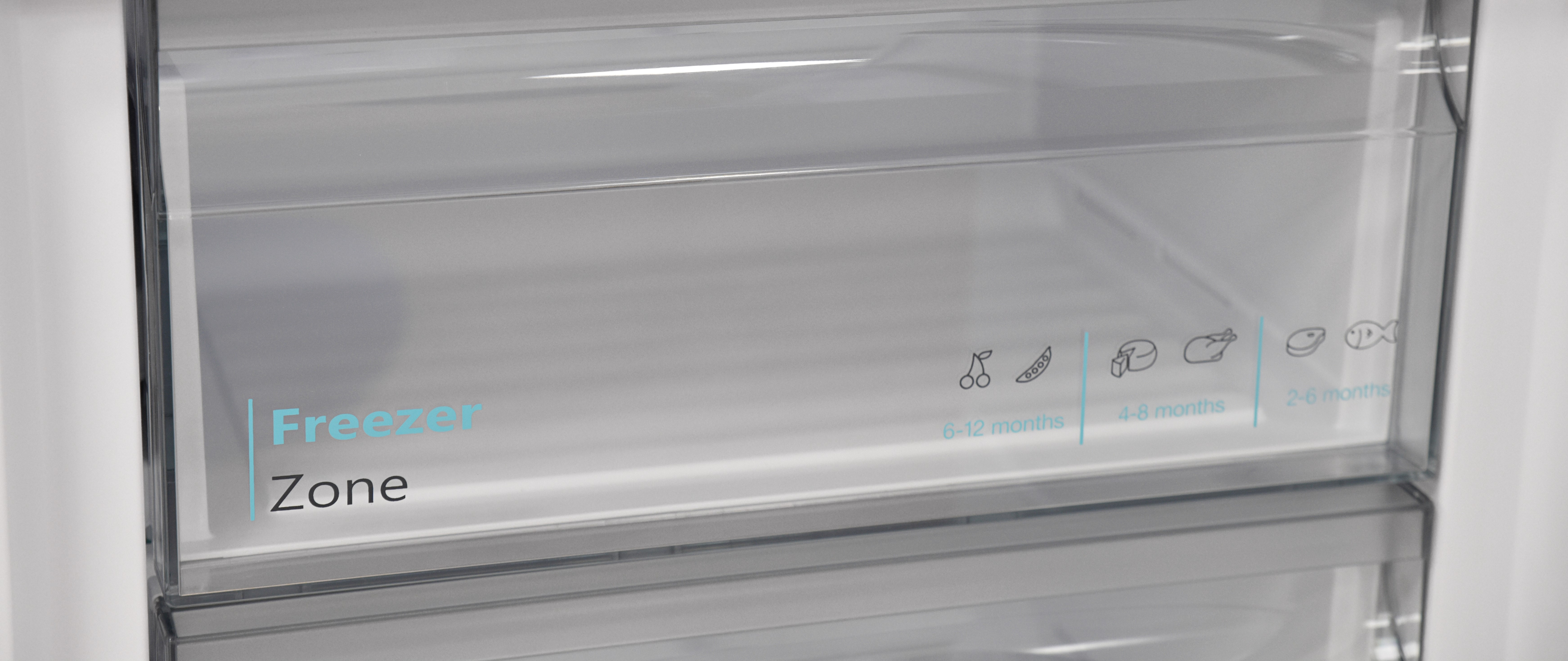 SHARP SJ-BA05IMXLE-EU Kühlgefrierkombination (E, 269 l, 1800 mm hoch, Inox-Look)