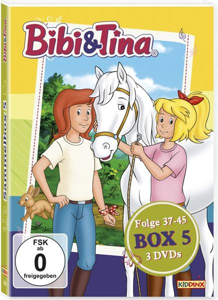 DVD-Cover 'Bibi & Tina' mit zwei Mädchen, einem weißen Pferd und einem Hasen.