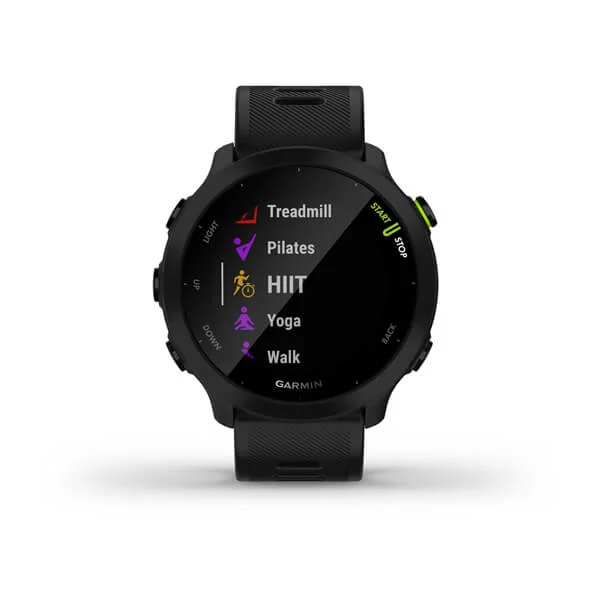 Schwarze Garmin Smartwatch, die Trainingsoptionen anzeigt: Laufband, Pilates, HIIT, Yoga, Walk.