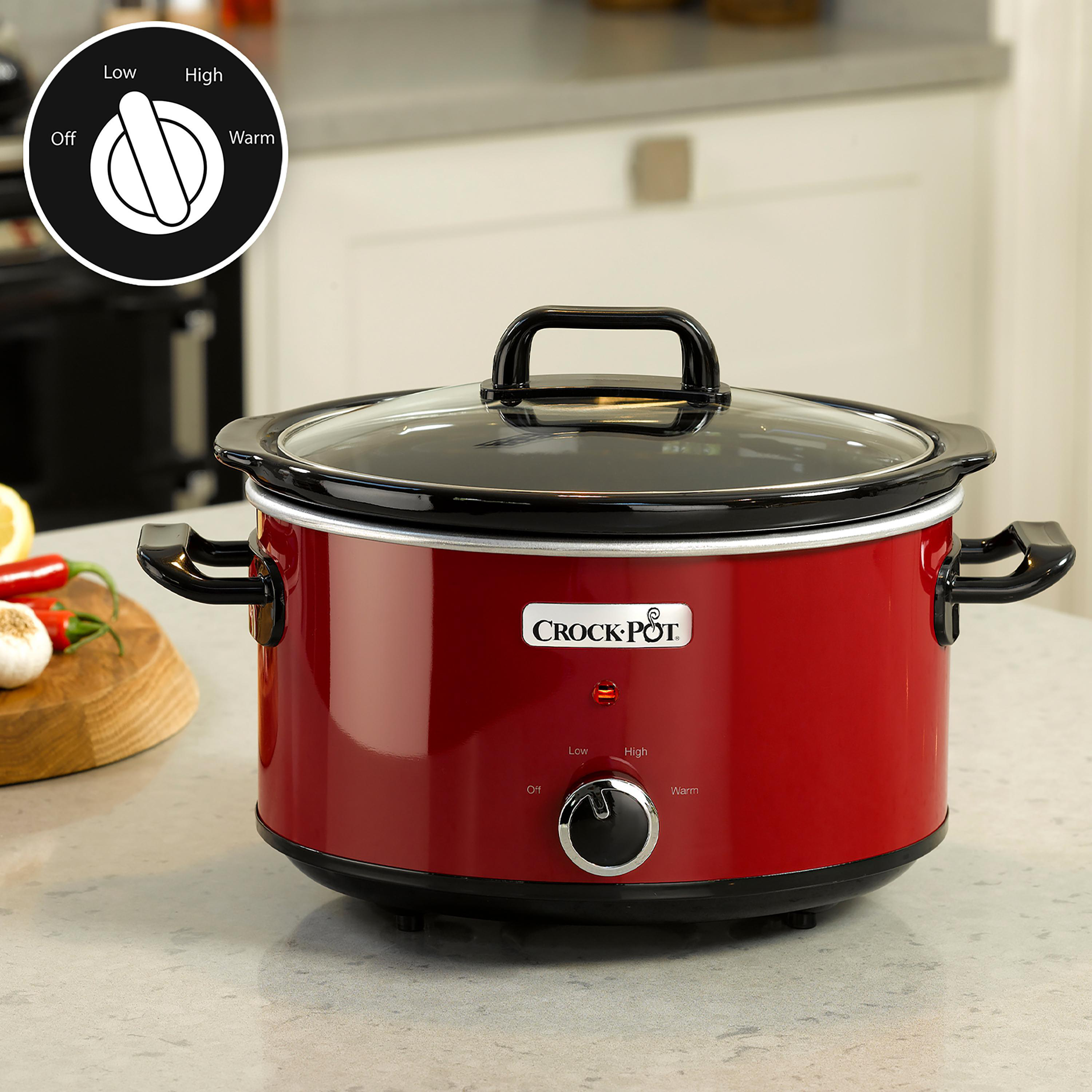 Roter Crock-Pot-Schongarer auf einer Theke, mit einem Drehknopf, der die Einstellungen Aus, Niedrig, Hoch und Warm anzeigt.
