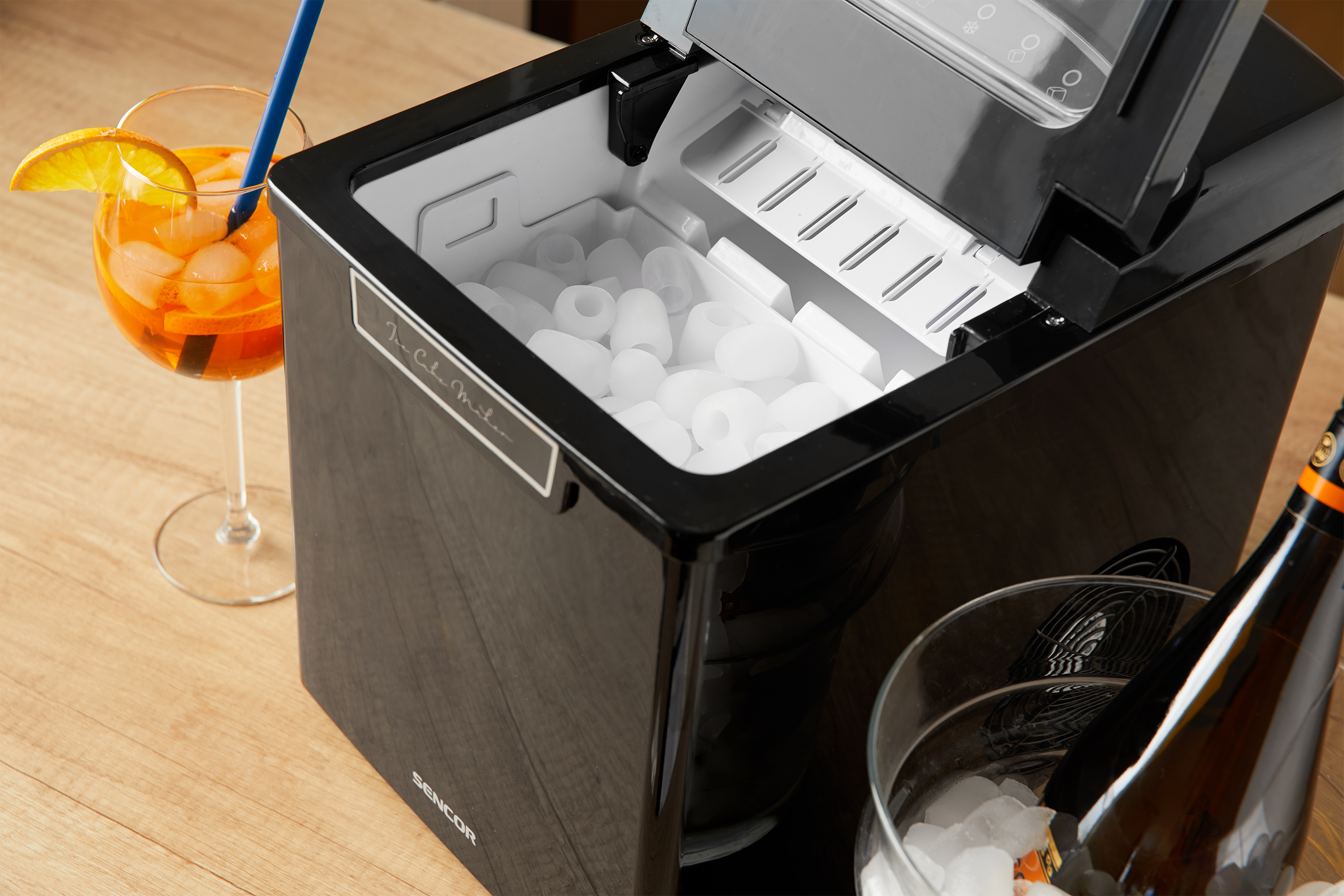 SENCOR SIM 3000BK Eiswürfelbereiter Schwarz Eiswürfelbereiter (105 Watt , 1,9 l, Schwarz)