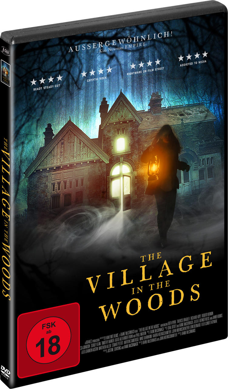 DVD-Hülle des Films 'The Village in the Woods'. Zeigt ein Haus und eine Person mit Laterne.