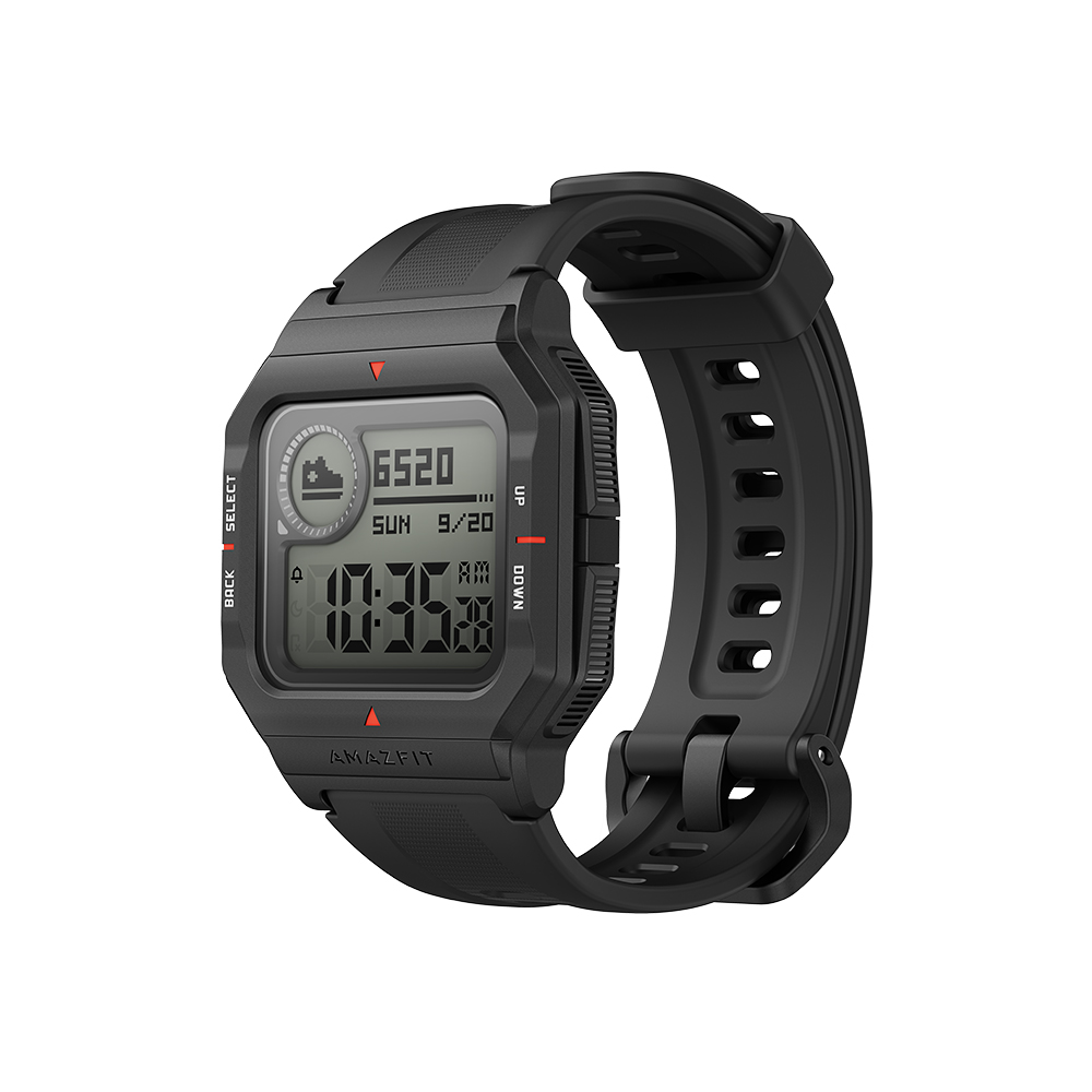 Siyah Amazfit akıllı saat, zamanı ve diğer verileri gösteriyor. Siyah kayış ve kadran.