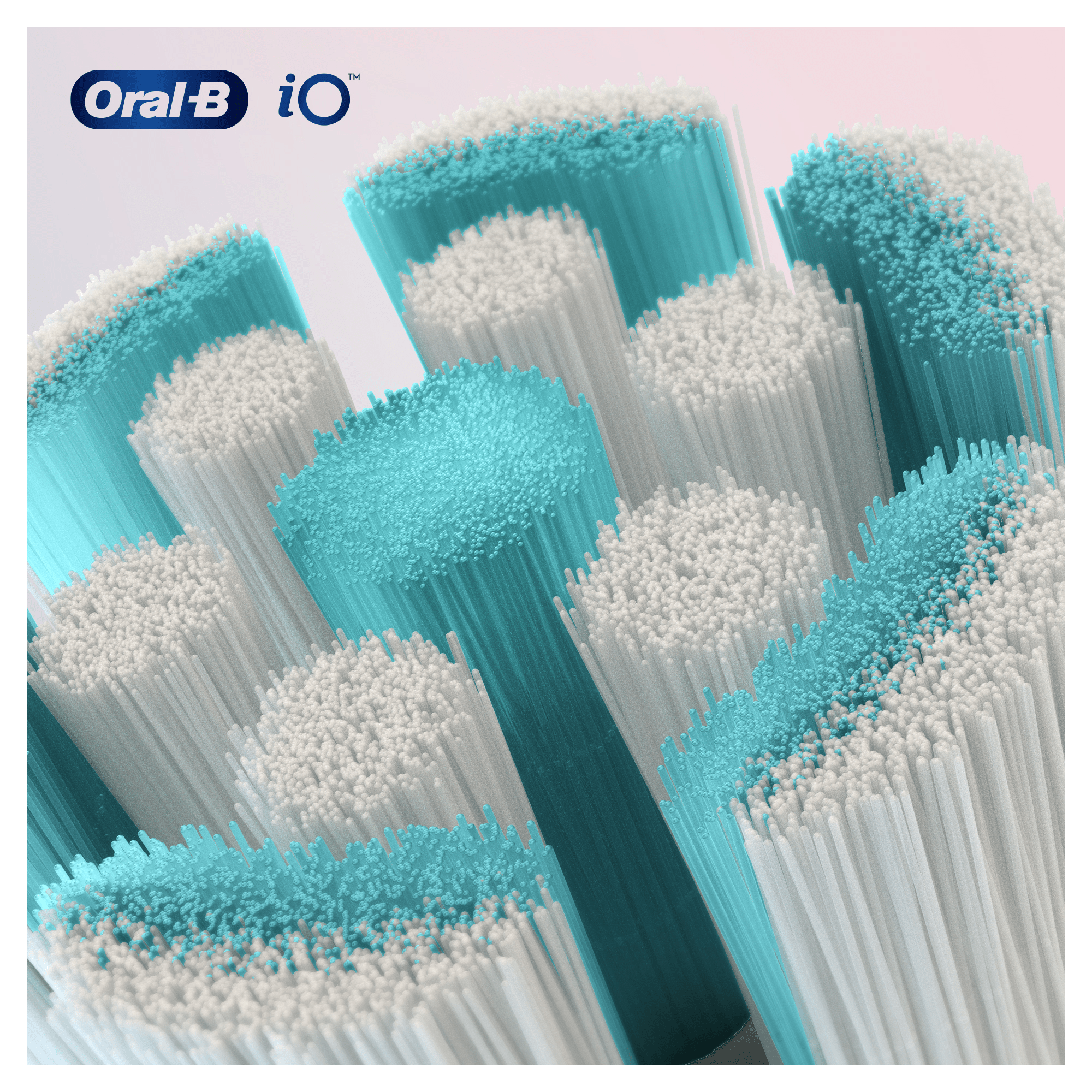 Nahaufnahme des Oral-B iO-Bürstenkopfes mit blauen und weißen Borsten.