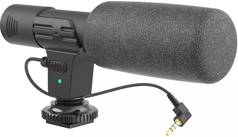 Microphone canon noir avec bonnette anti-vent en mousse, monté sur une base noire avec câble.