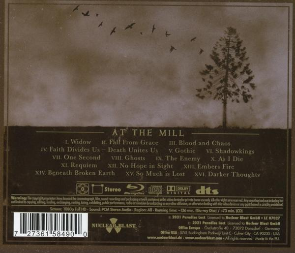 CD tok album borítóval és szám listával. Sötét háttér fával és madarakkal.