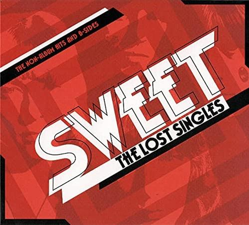 Pochette de l'album 'The Sweet - The Lost Singles'. Texte rouge et blanc, membres du groupe.