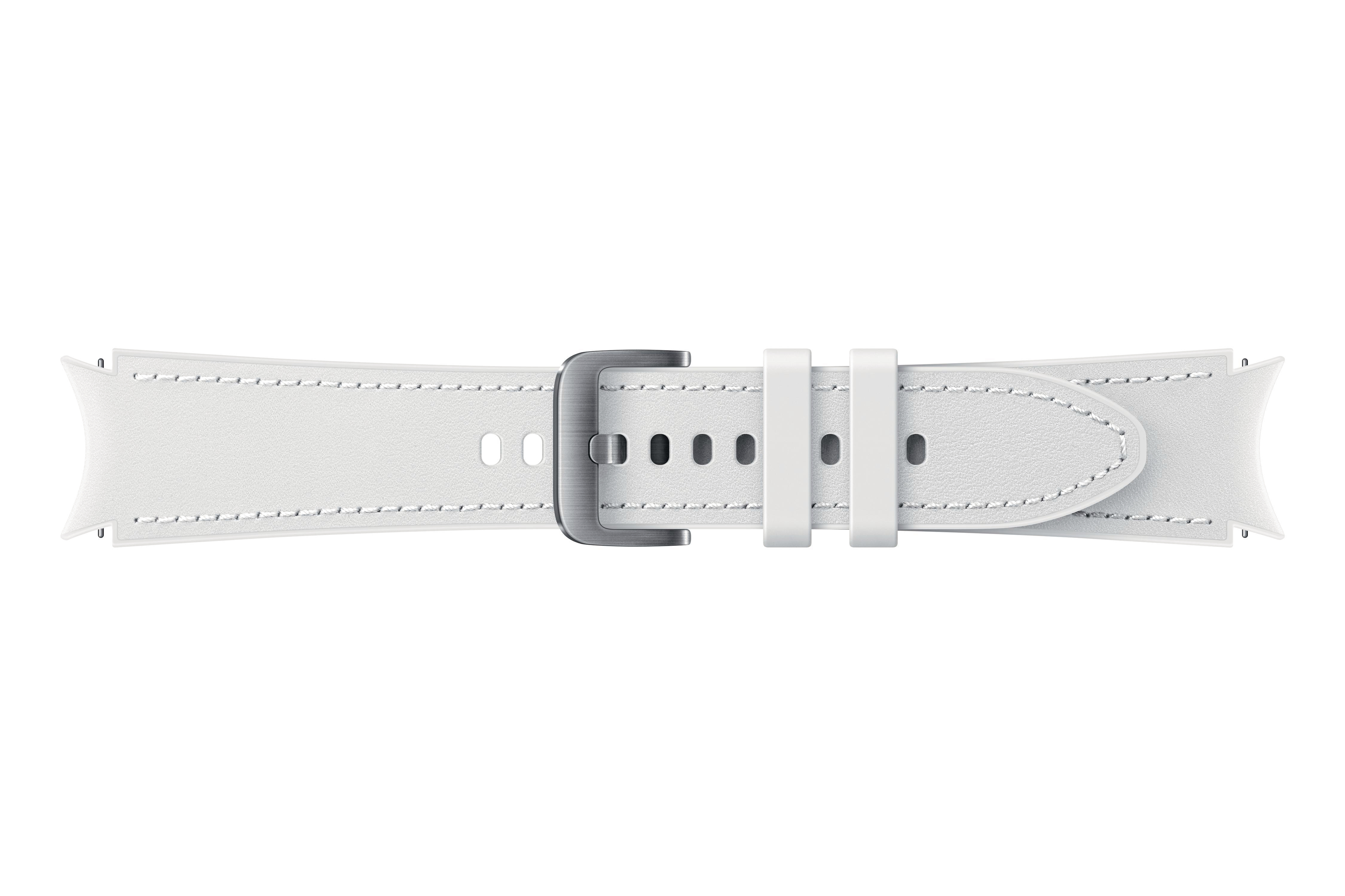 Weißes Uhrenarmband. Silberne Schnalle. Weiße Nähte. Isoliert auf weißem Hintergrund.