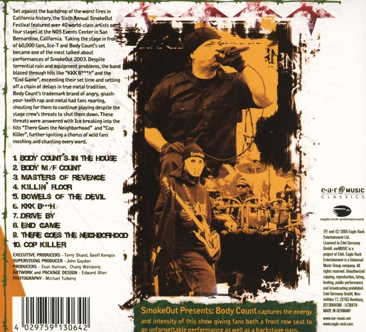 Die Rückseite des Albums SmokeOut mit Body Count bei einem Live-Auftritt.