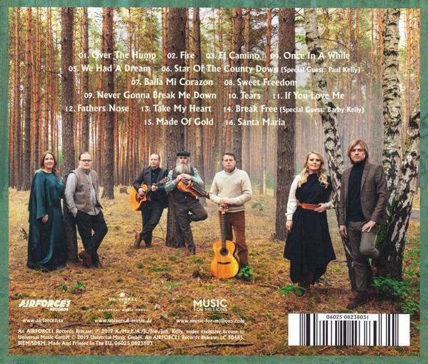 CD borító zenekarral egy erdei környezetben, számlista és az album címe.