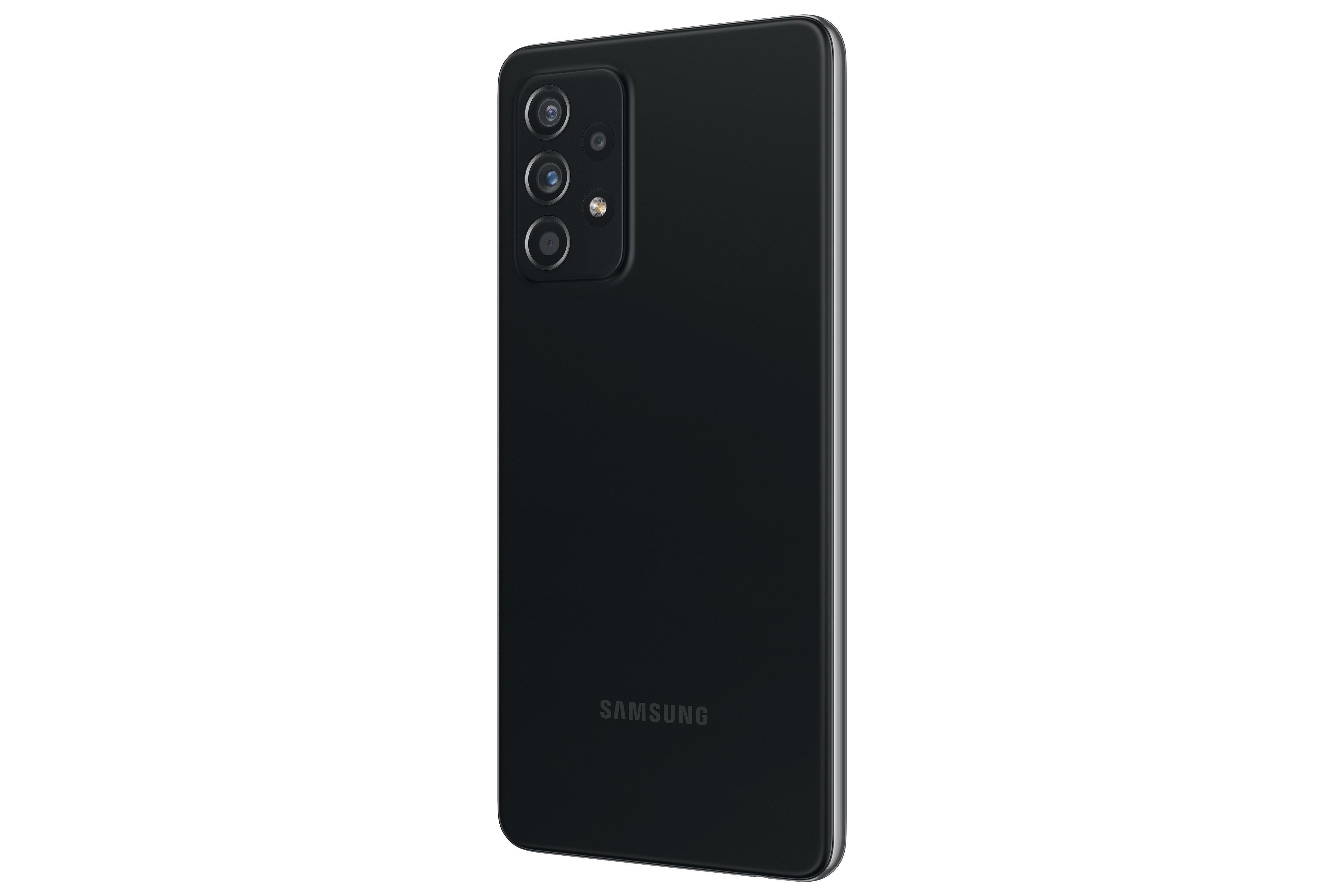 Schwarzes Smartphone, Rückansicht. Drei Kameralinsen, Samsung-Logo unten, auf weißem Hintergrund.