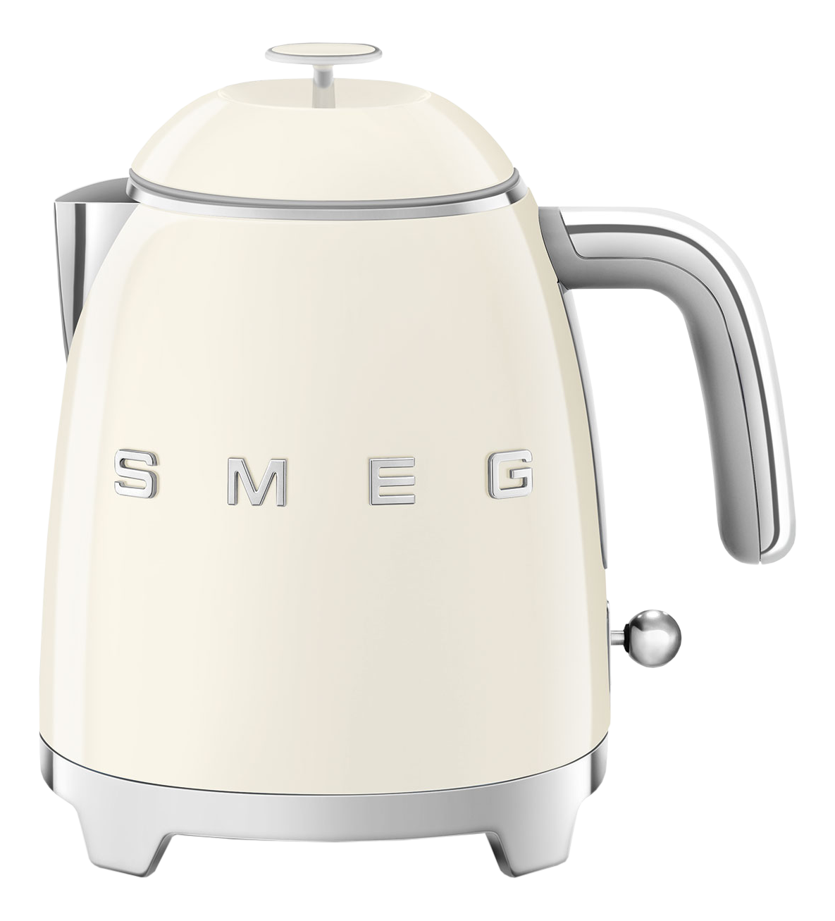 Ein cremefarbener Smeg-Wasserkocher mit silbernen Akzenten auf schwarzem Grund.