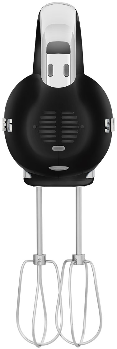 Frullatore a immersione SMEG nero, vista dall'alto, con fruste cromate e design retrò, su bianco.