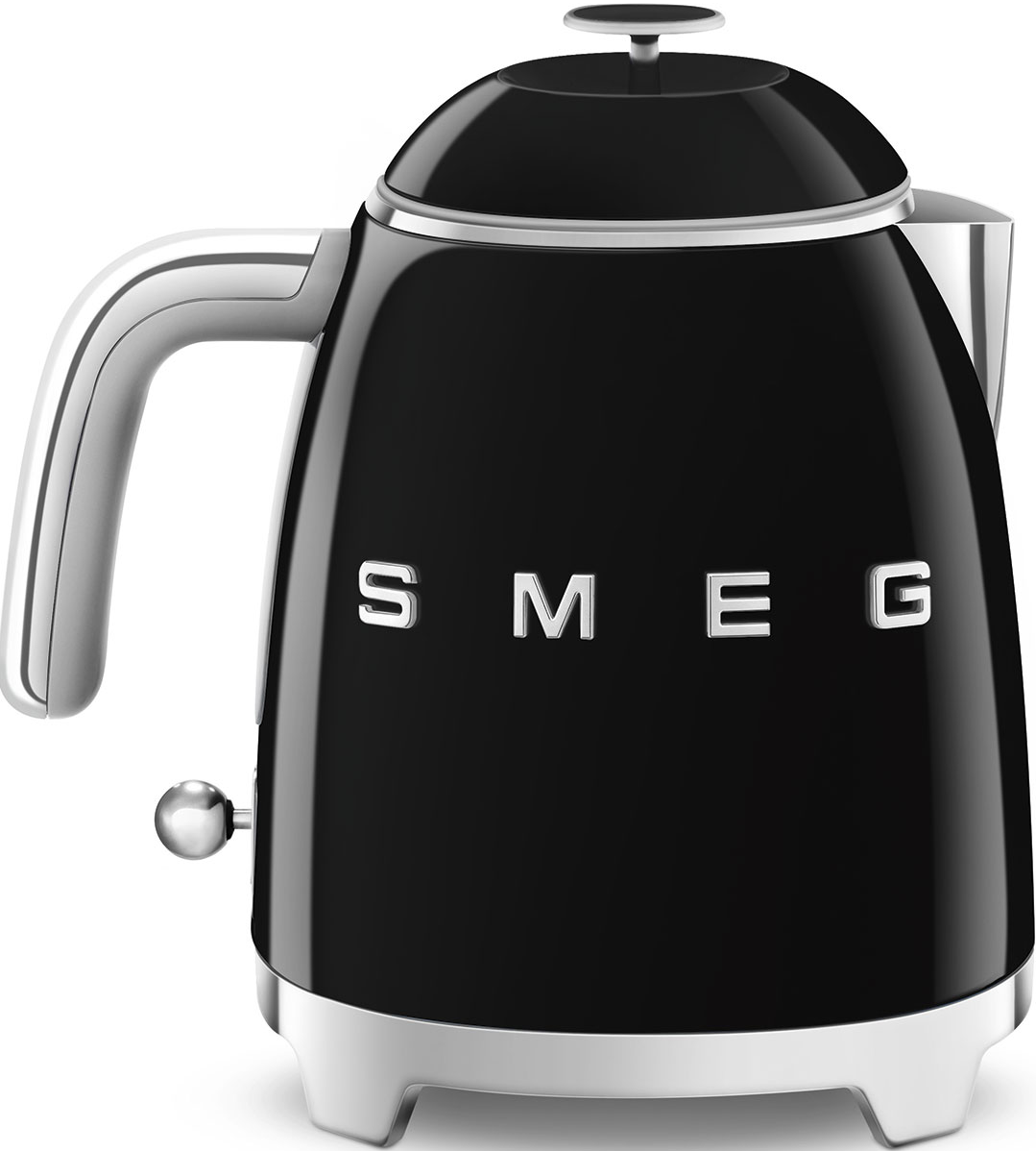 Schwarzer SMEG-Wasserkocher mit silbernem Griff und Sockel.