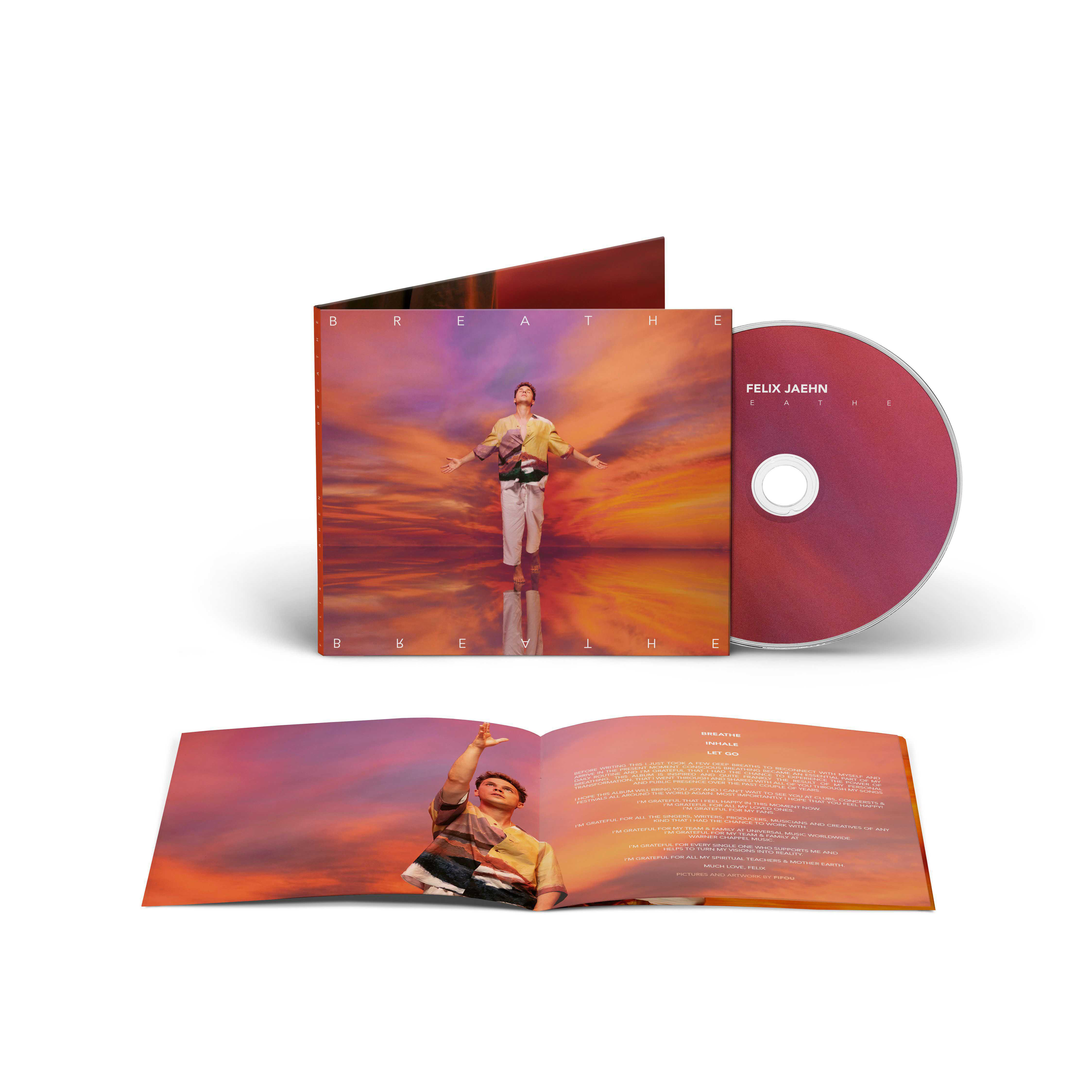 CD-Album mit Cover-Artwork eines Mannes vor Sonnenuntergang. Geöffnetes Booklet wird auch gezeigt.