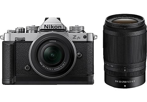 Systemkamera NIKON Z fc Kit Systemkamera mit Objektiv 16-50mm, 50-250 mm,  7,5 cm Display Touchscreen, WLAN | MediaMarkt