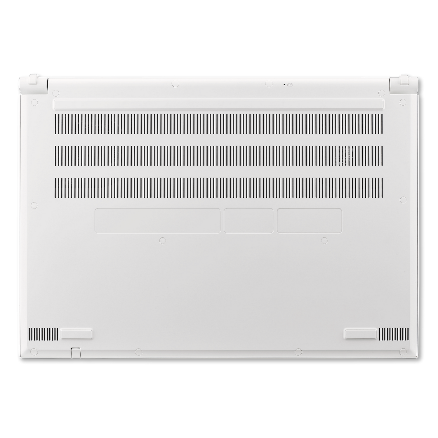 Parte inferior de una laptop blanca con ranuras de ventilación y orificios para tornillos. El diseño es limpio y simple.