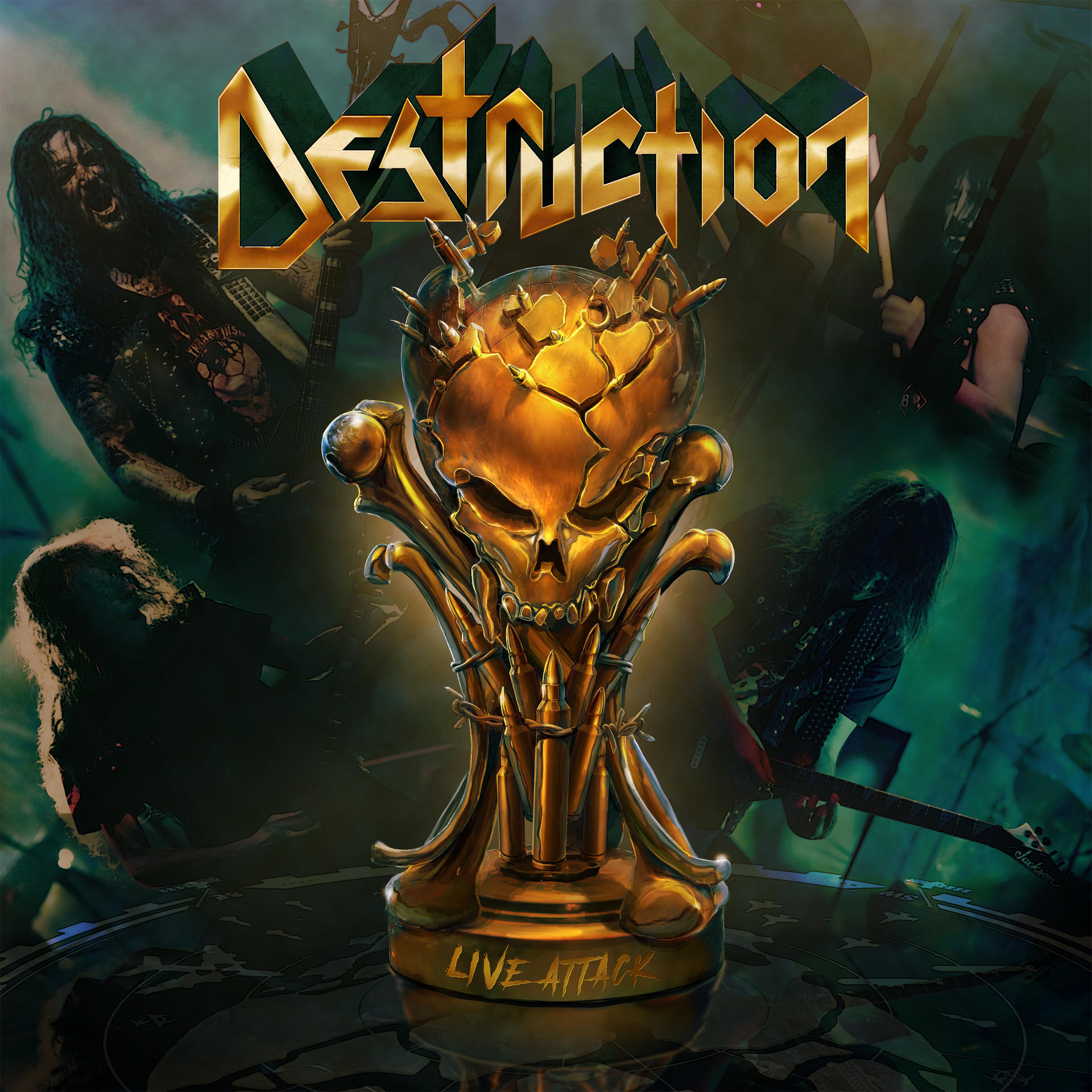 Album borító Destruction logóval és a zenekar tagjaival. Arany koponya szobor.