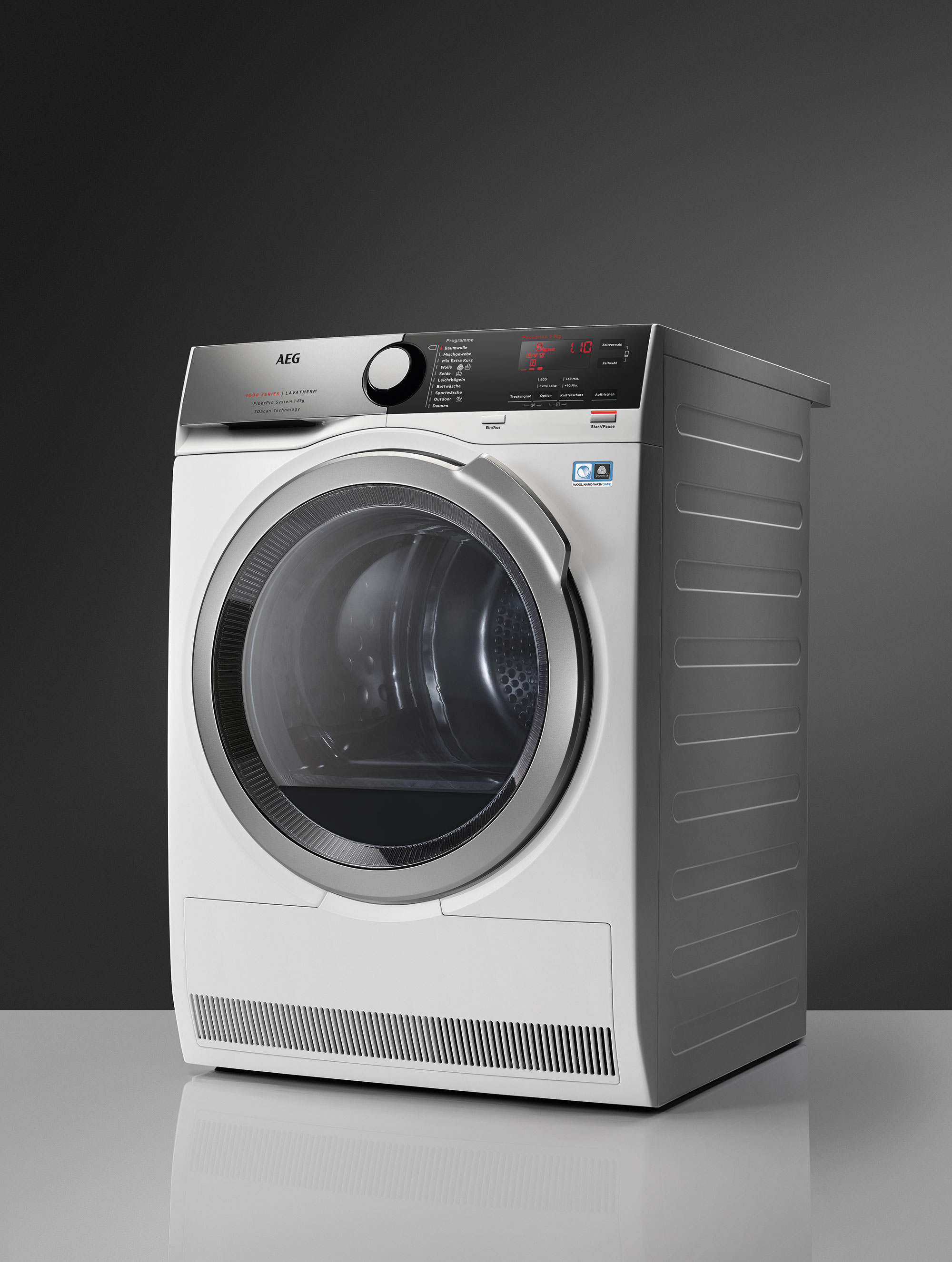 AEG T9DE79685 Wärmepumpentrockner Serie 9000 mit 3D Scan Daunentrocknung (8 kg, A+++, Weiß / Silber / Silber)