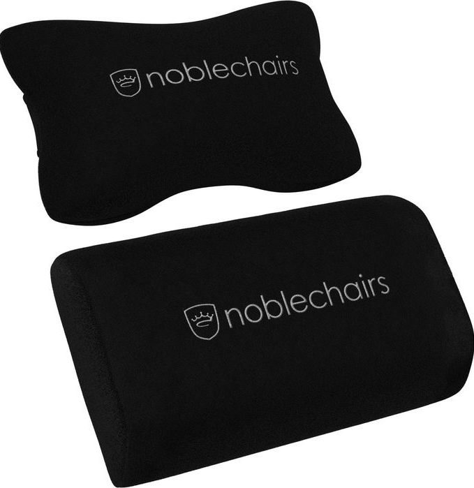 Due cuscini neri noblechairs con logo ricamato su sfondo bianco.