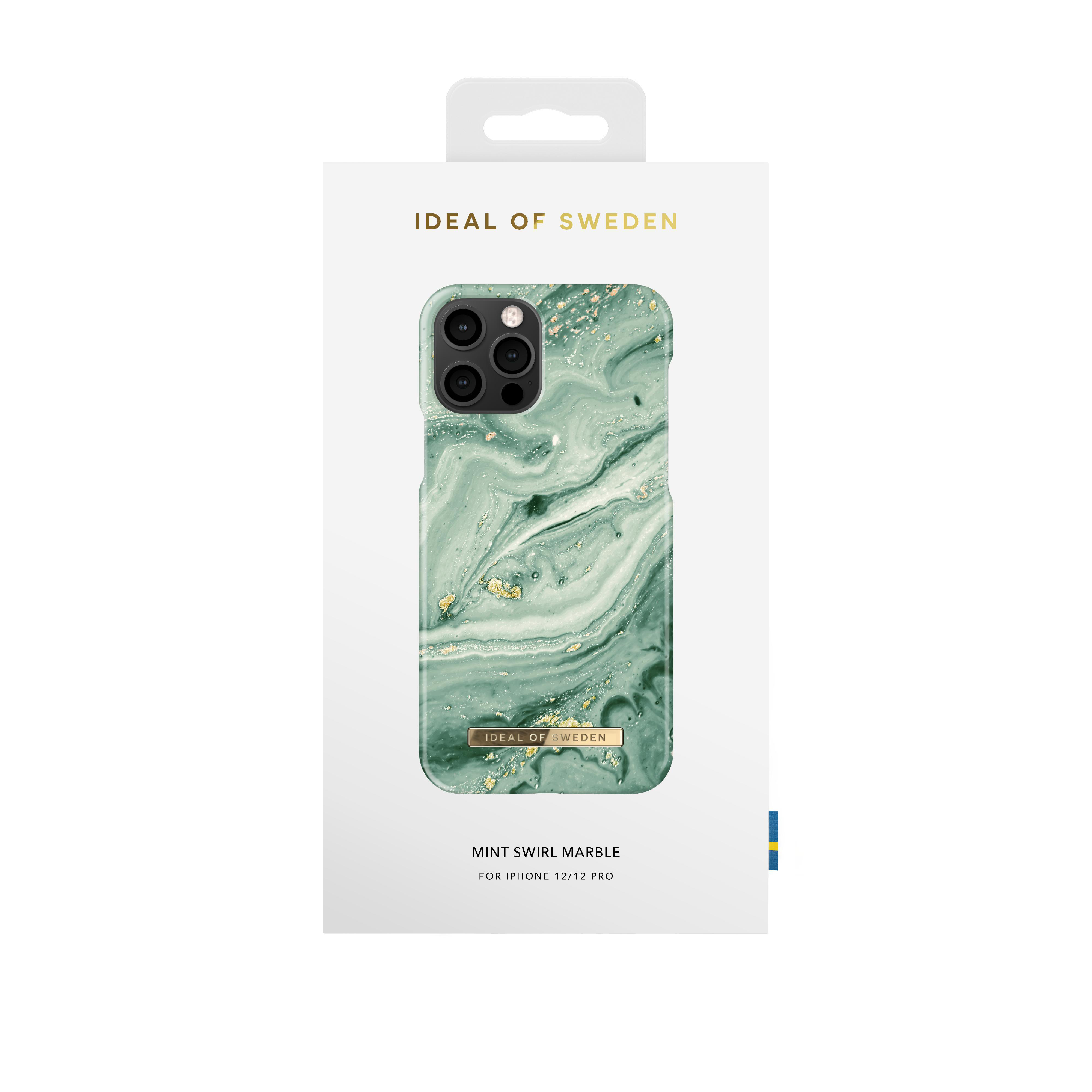 Handyhülle in einer Box, grünes Marmordesign mit goldenen Akzenten, Marke Ideal of Sweden.