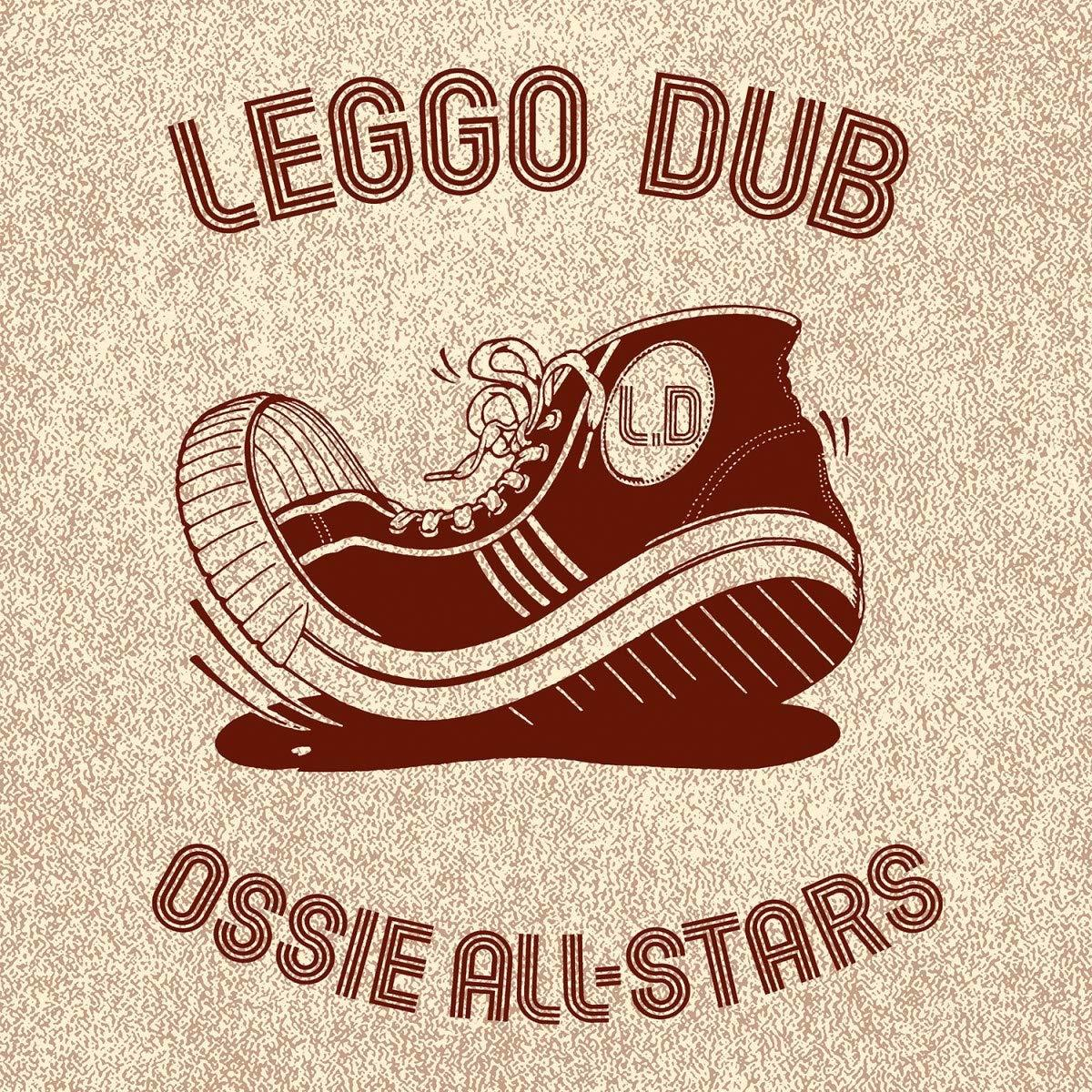 Schuhdesign mit Text "Leggo Dub" und "Ossie All-Stars" auf strukturiertem Hintergrund.