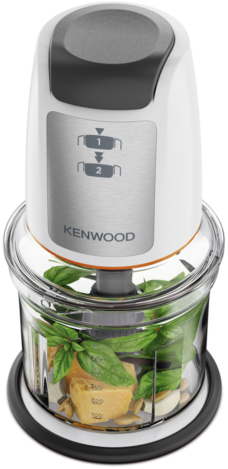 Kenwood-Küchenmaschine mit Basilikum, Parmesan und Pinienkernen. Weiß und transparent.