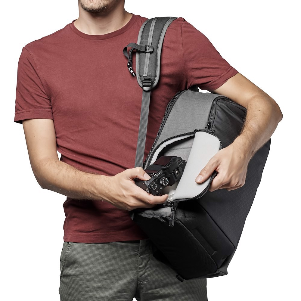 LOWEPRO Flipside BP 300 AW III - zaino per fotocamera  (Grigio scuro)