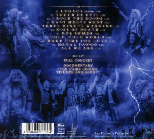 CD-Cover mit Live-Auftritt der Band, Album-Trackliste und einem 'Blu-ray'-Bereich mit 'Full Concert' und 'Documentary'.
