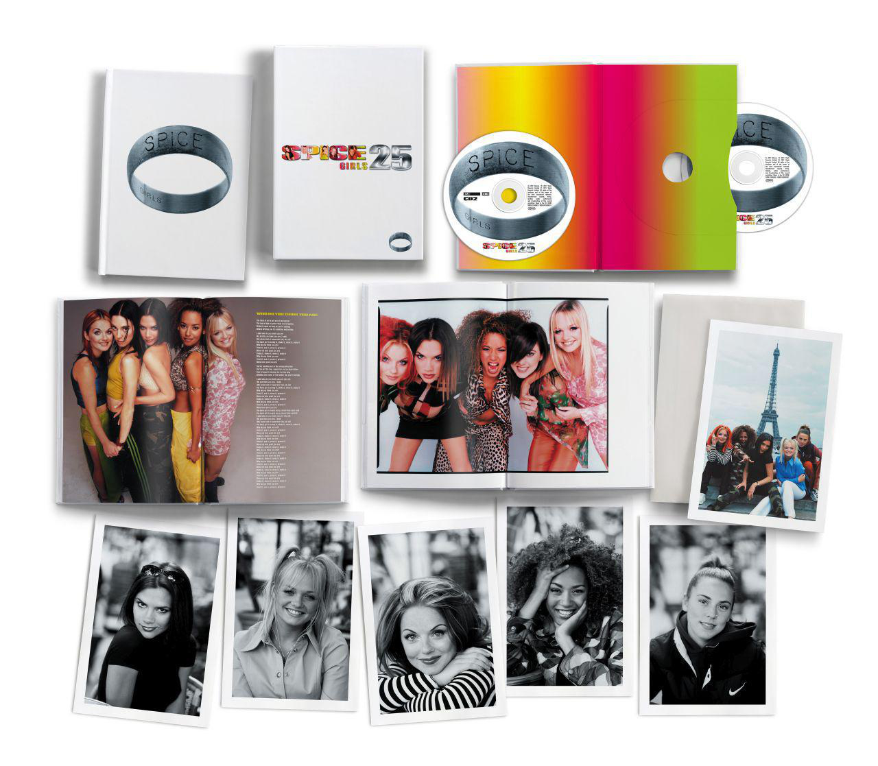 Spice Girls Album und Fotos. Album, CD und verschiedene Fotos von Bandmitgliedern sind sichtbar.