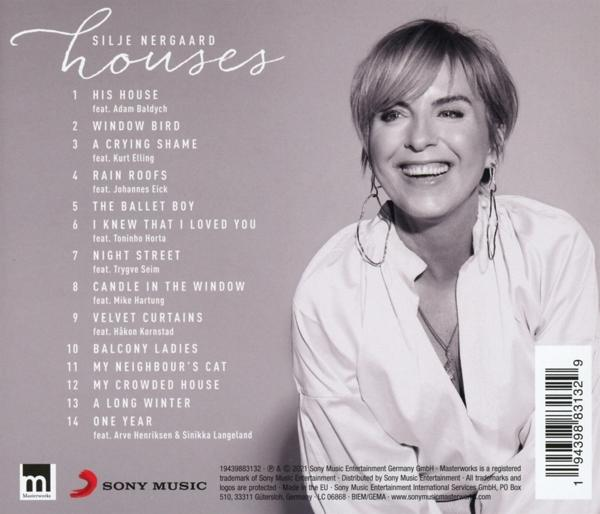 CD-Cover von Silje Nergaards Album 'Houses' mit Foto der Sängerin und Titelliste.