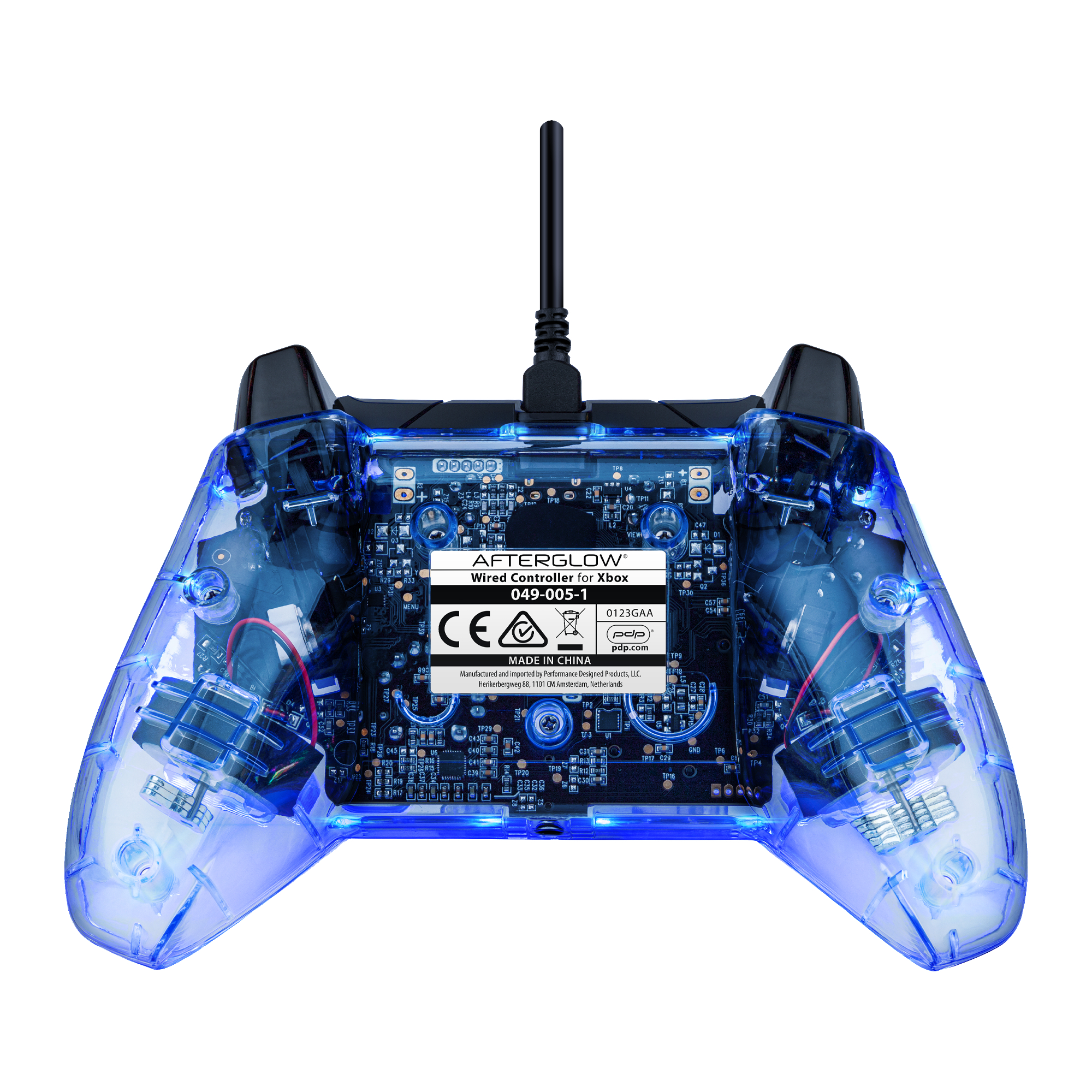 Transparenter blauer Controller mit schwarzem Kabel. Das Innenleben ist sichtbar mit weißem Label.
