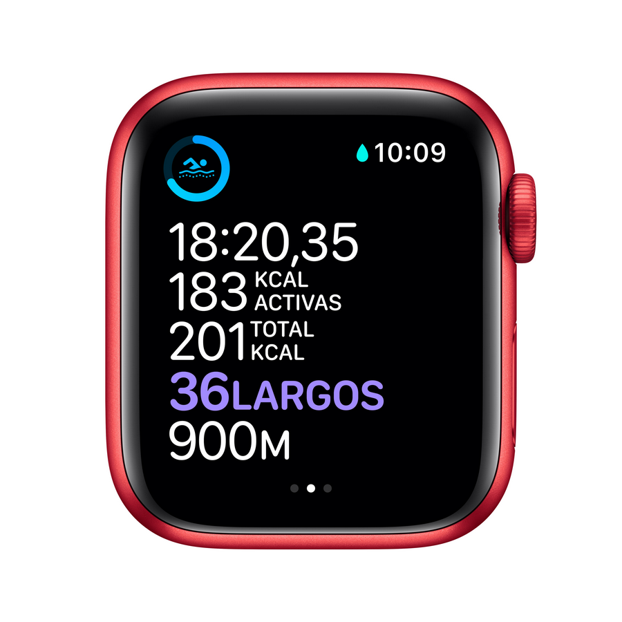 Apple Watch roja muestra estadísticas de entrenamiento: tiempo, calorías, distancia y vueltas. Correa y botón rojo.