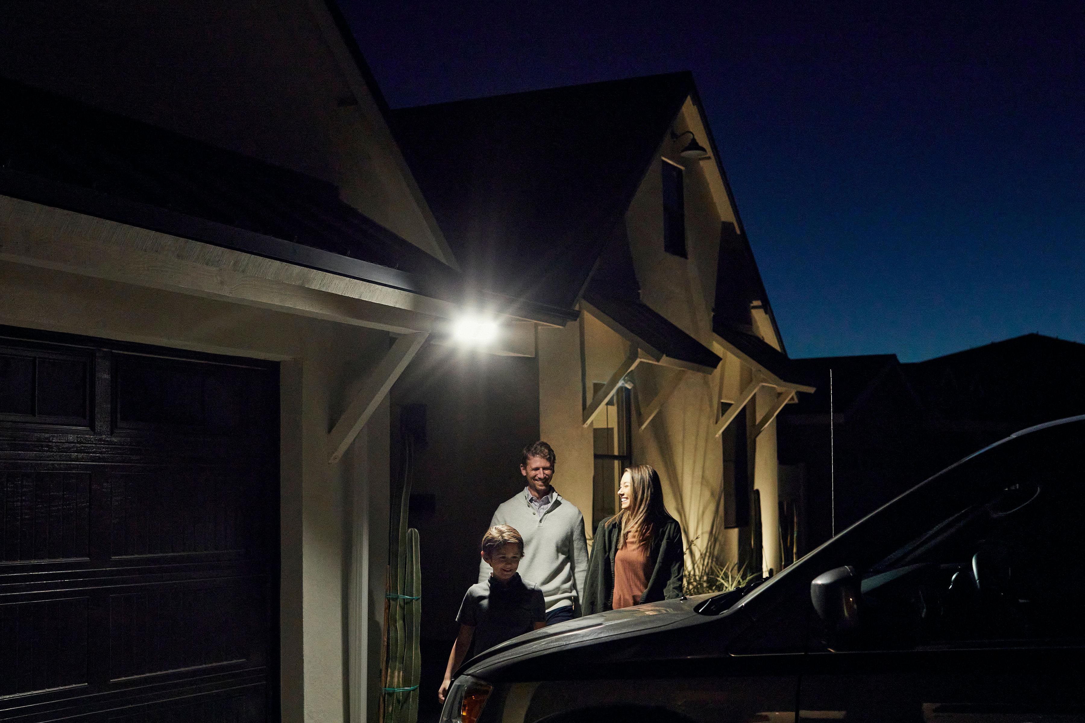 ARLO Pro3 Floodlight, Überwachungskamera