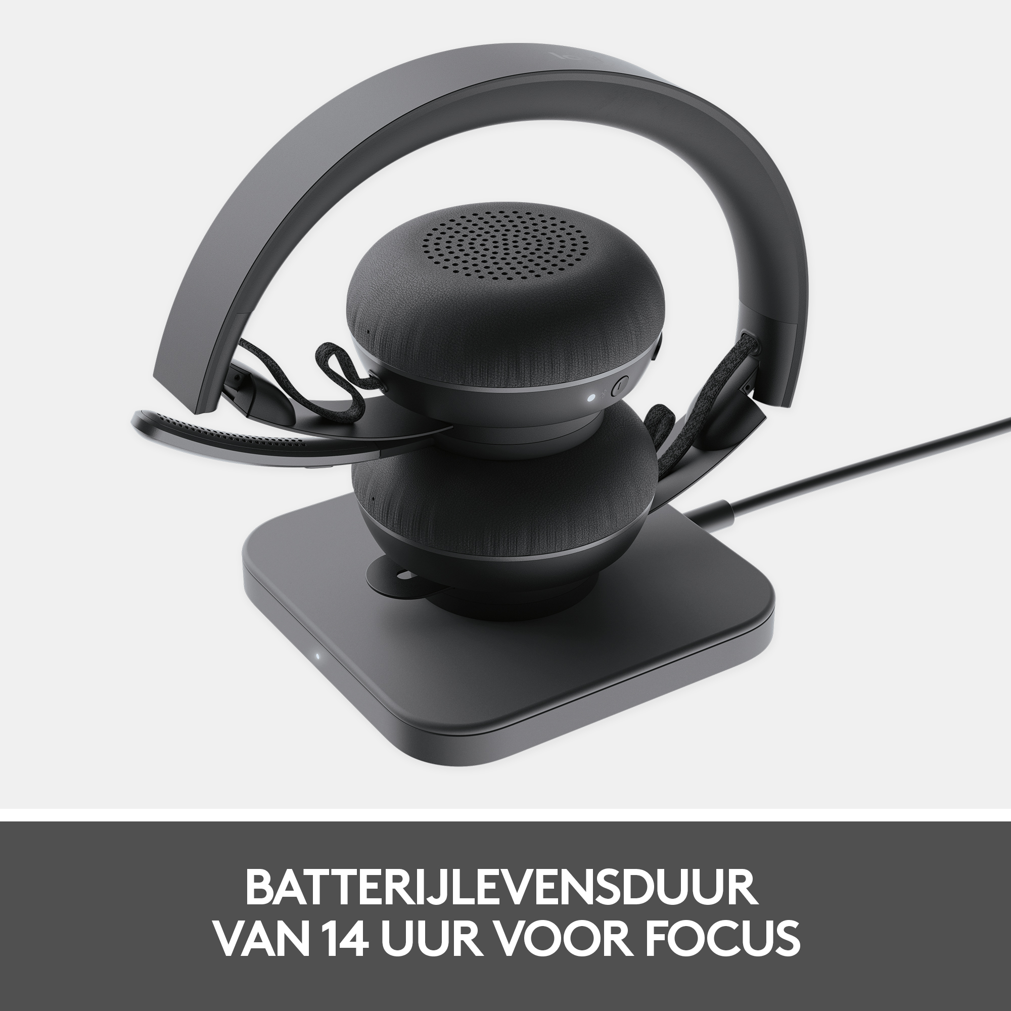 Black headset on a stand. The text says: Battery life of 14 hours for focus.