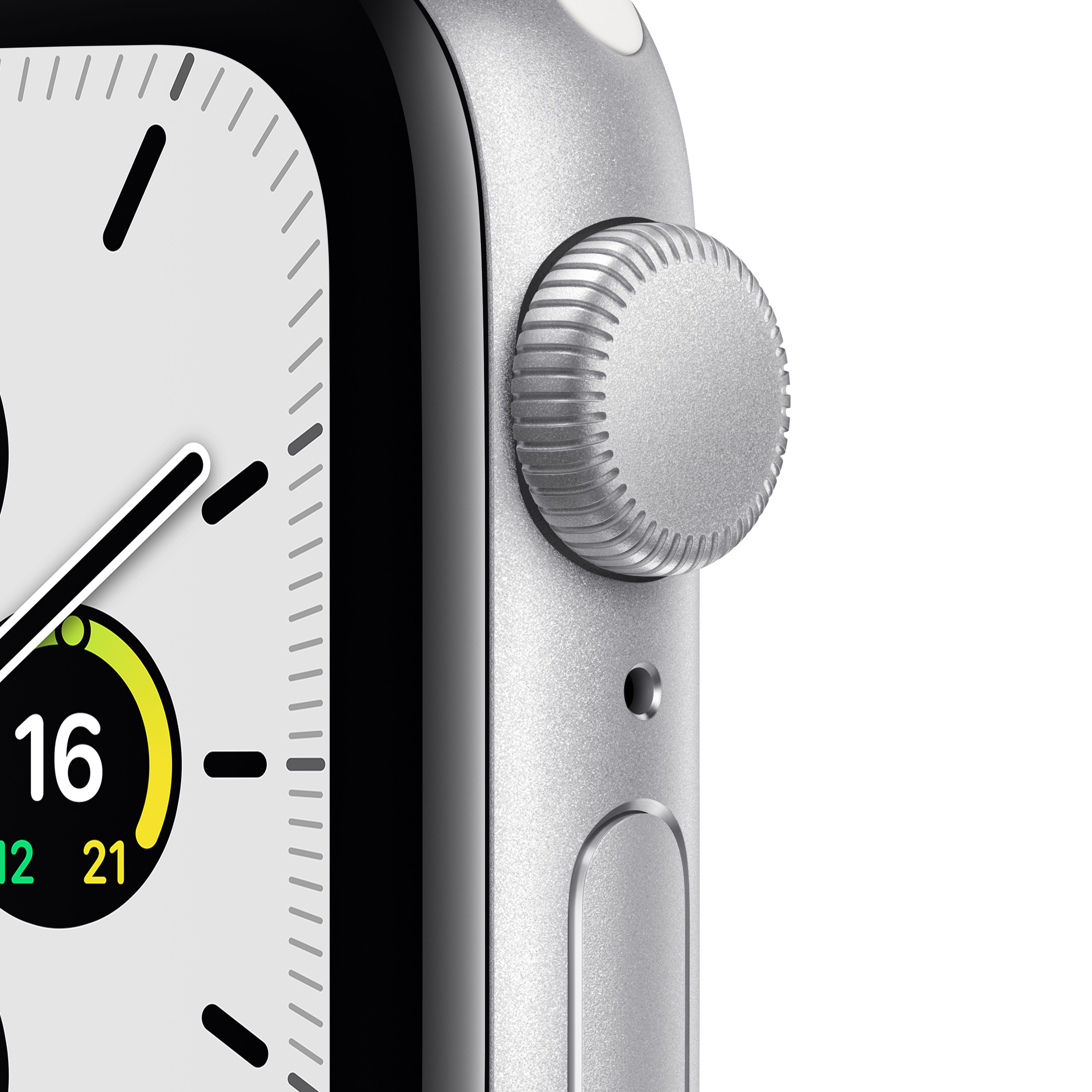 Primer plano de un Apple Watch plateado con la corona digital y el botón lateral visibles.
