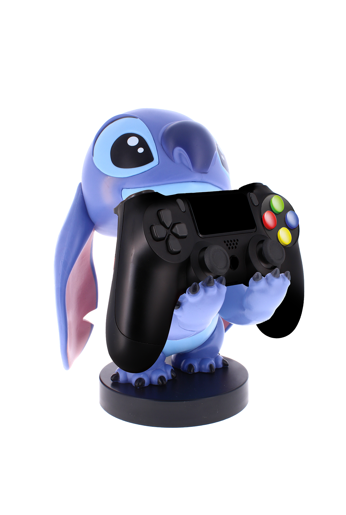 Stitch hält einen schwarzen Spielcontroller.