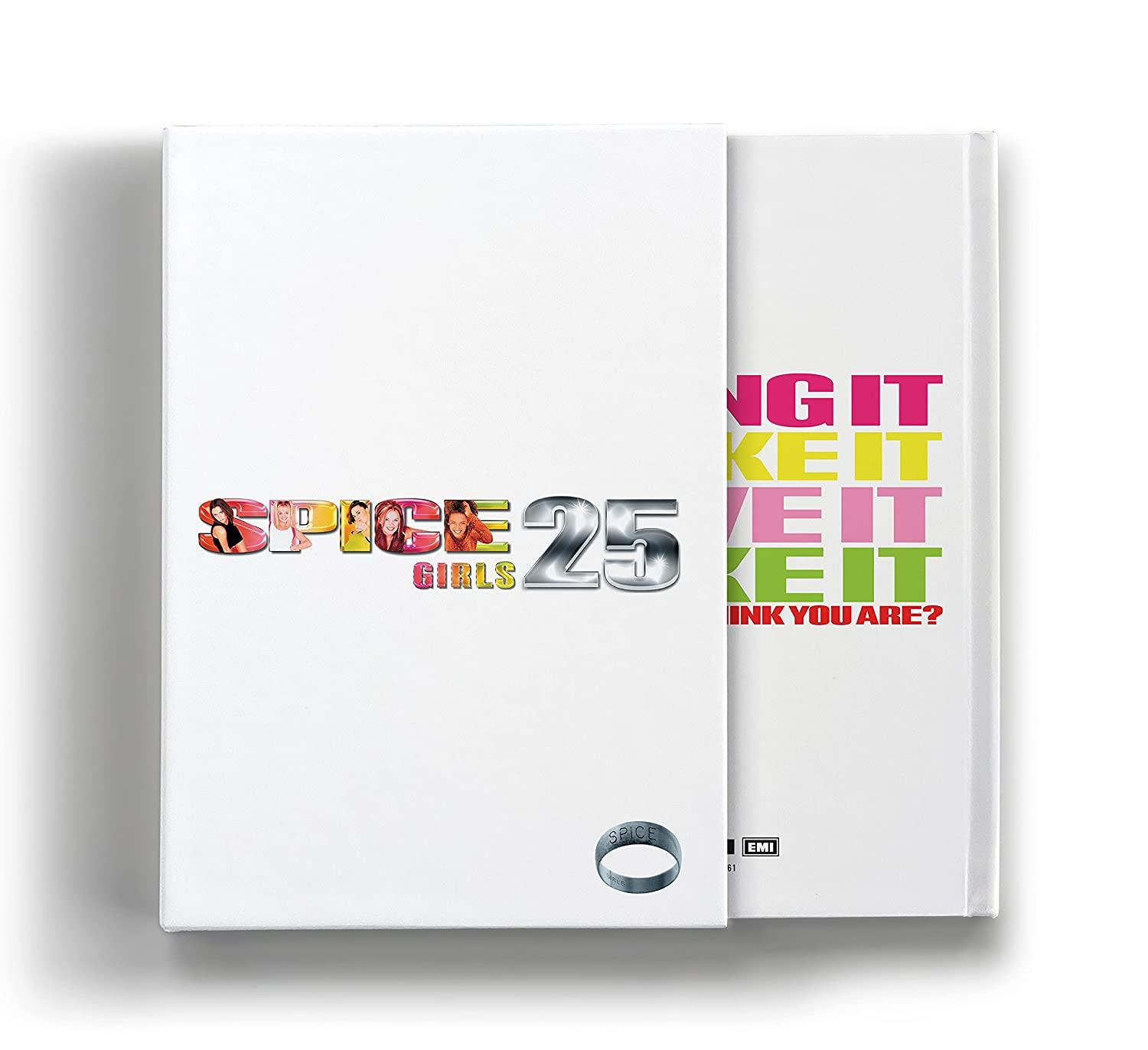 Eine geschlossene weiße Box mit Spice Girls Logo.