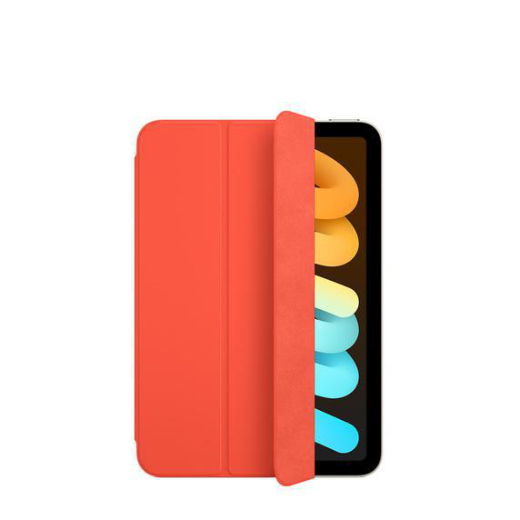 Orangene Tablethülle mit teilweise sichtbarem Tablet, das einen farbenfrohen Bildschirm zeigt.